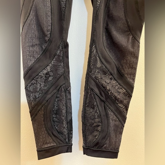 Lululemon Wunder Under High Rise Tight 25” Lace Black xx. - Picture 11 of 16